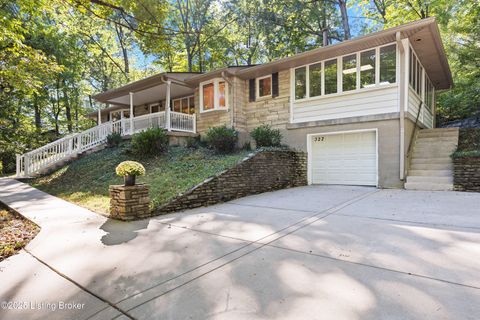 Photo of 322 Kenwood Hill Rd, Louisville, KY 40214 (MLS # 1704920)