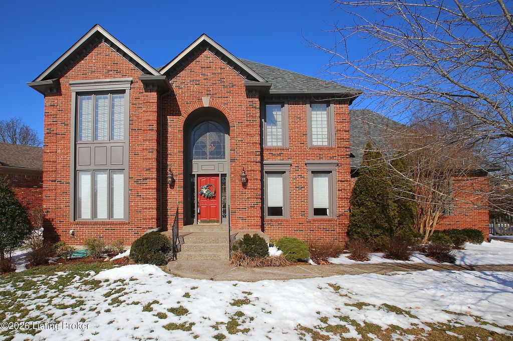 Photo of 702 Lake Forest Pkwy, Louisville, KY 40245 (MLS # 1708869)