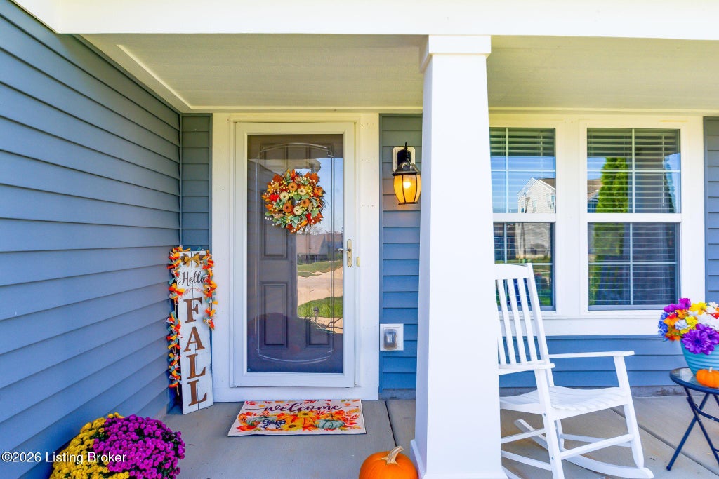 Photo of 115 Brookshade Dr, Mt Washington, KY 40047 (MLS # 1733387)