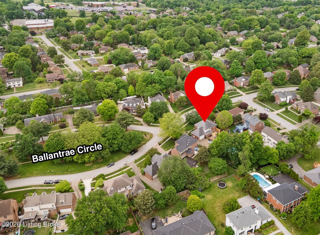 Photo of 2513 Ballantrae Cir, Louisville, KY 40242 (MLS # 1715796)