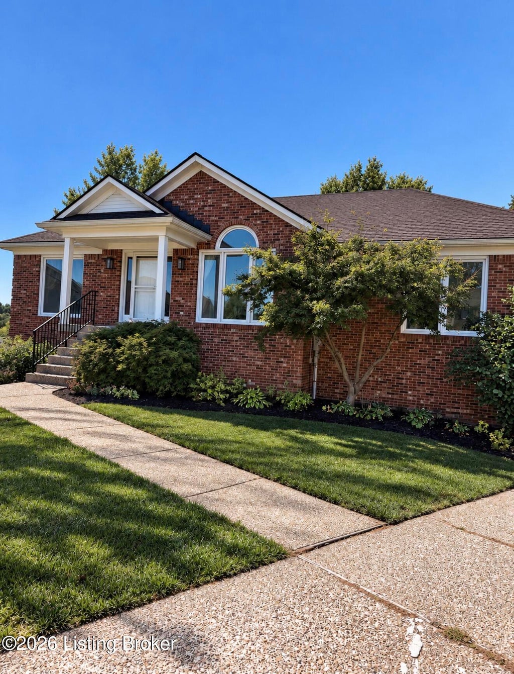 Photo of 11430 Whitney Hill Rd, Jeffersontown, KY 40299 (MLS # 1731354)