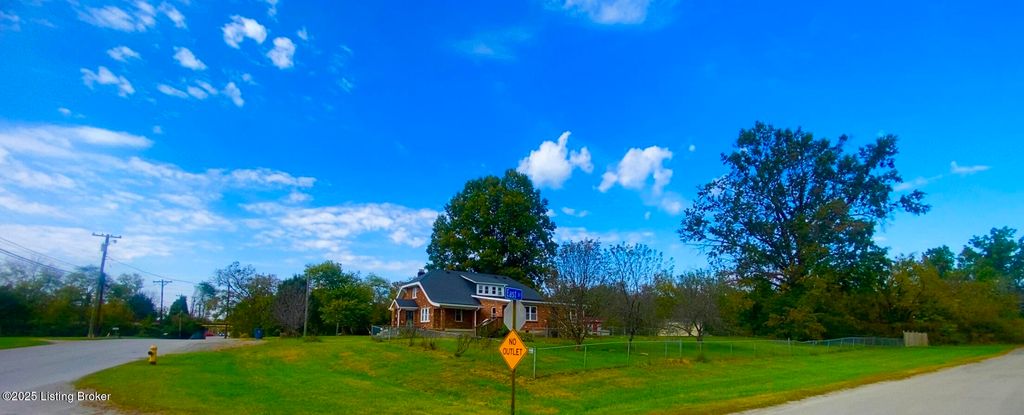 Photo of 250 E Joe B Hall Ave, Shepherdsville, KY 40165 (MLS # 1701585)