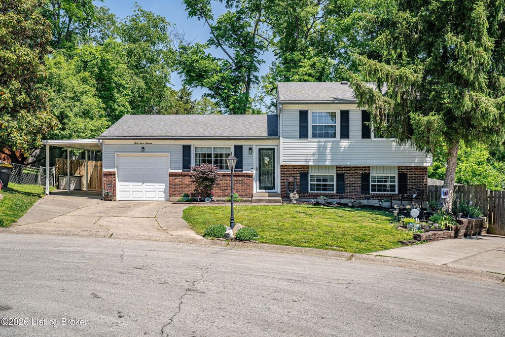 Photo of 8700 William Penn Way, Louisville, KY 40228 (MLS # 1717274)