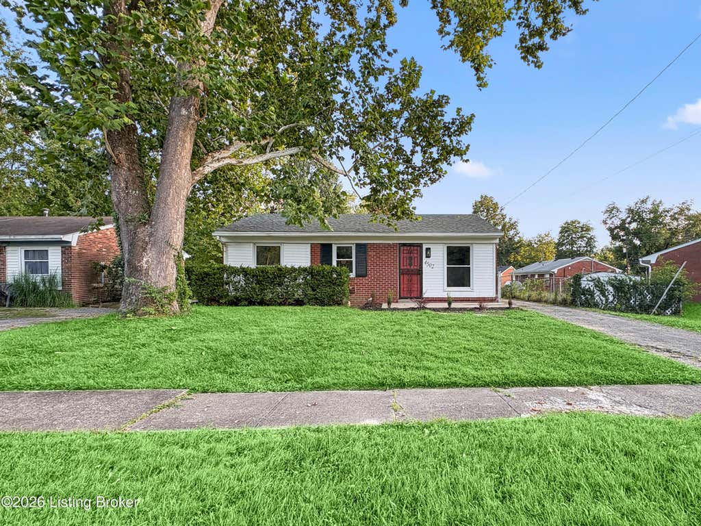 Photo of 4502 Balaton Dr, Louisville, KY 40219 (MLS # 1727062)