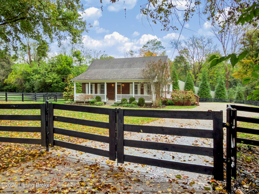 Photo of 504 Donald Newton Ln, Louisville, KY 40243 (MLS # 1732164)