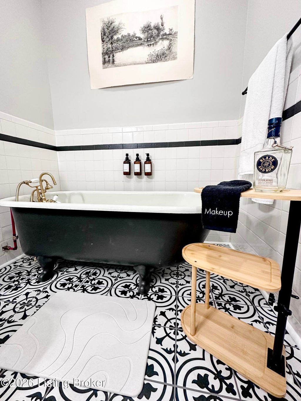 Photo of 416 W 4th St, Frankfort, KY 40601 (MLS # 1706771)