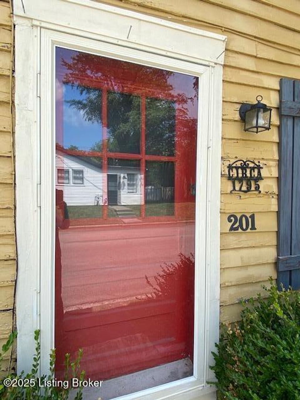 Photo of 201 E John Fitch Ave, Bardstown, KY 40004 (MLS # 1710062)