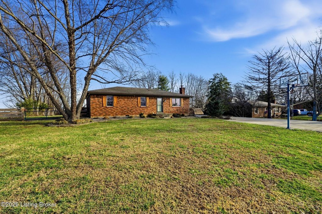 Photo of 148 Brookdale Rd, Mt Washington, KY 40047 (MLS # 1709560)