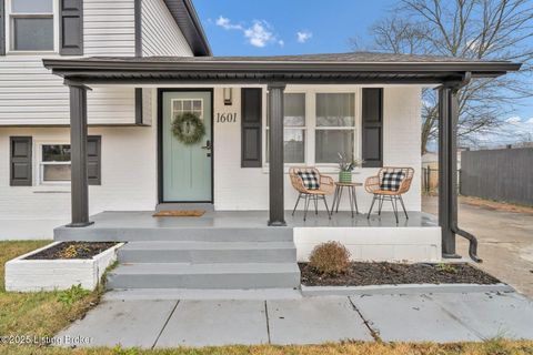 Photo of 1601 Birch Ct, Radcliff, KY 40160 (MLS # 1705261)