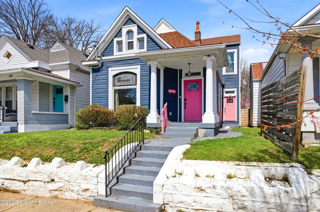 Photo of 521 Camp St, Louisville, KY 40203 (MLS # 1713811)