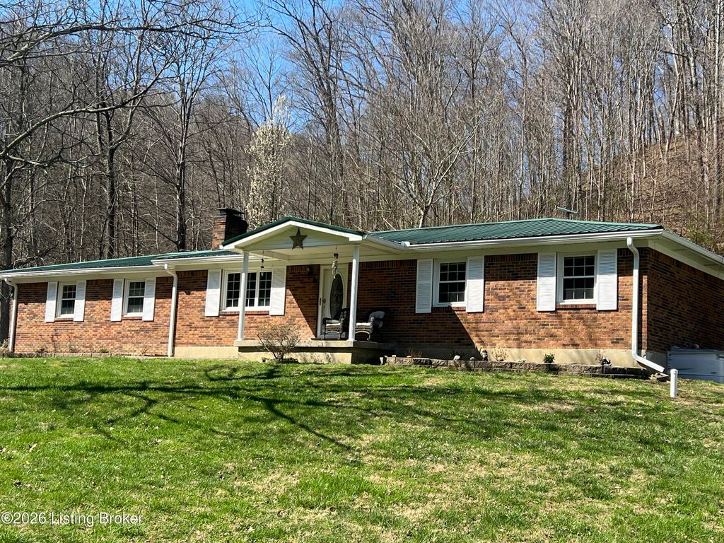 Photo of 150 Downs Ln, Shepherdsville, KY 40165 (MLS # 1714570)