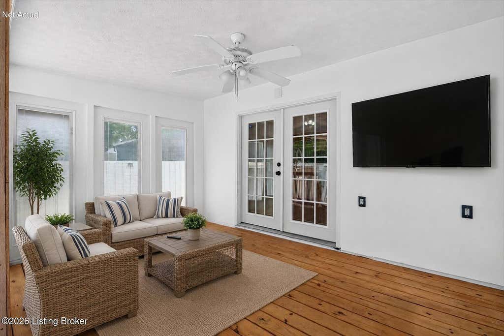 Photo of 3501 Bonaventure Blvd, Louisville, KY 40219 (MLS # 1725996)