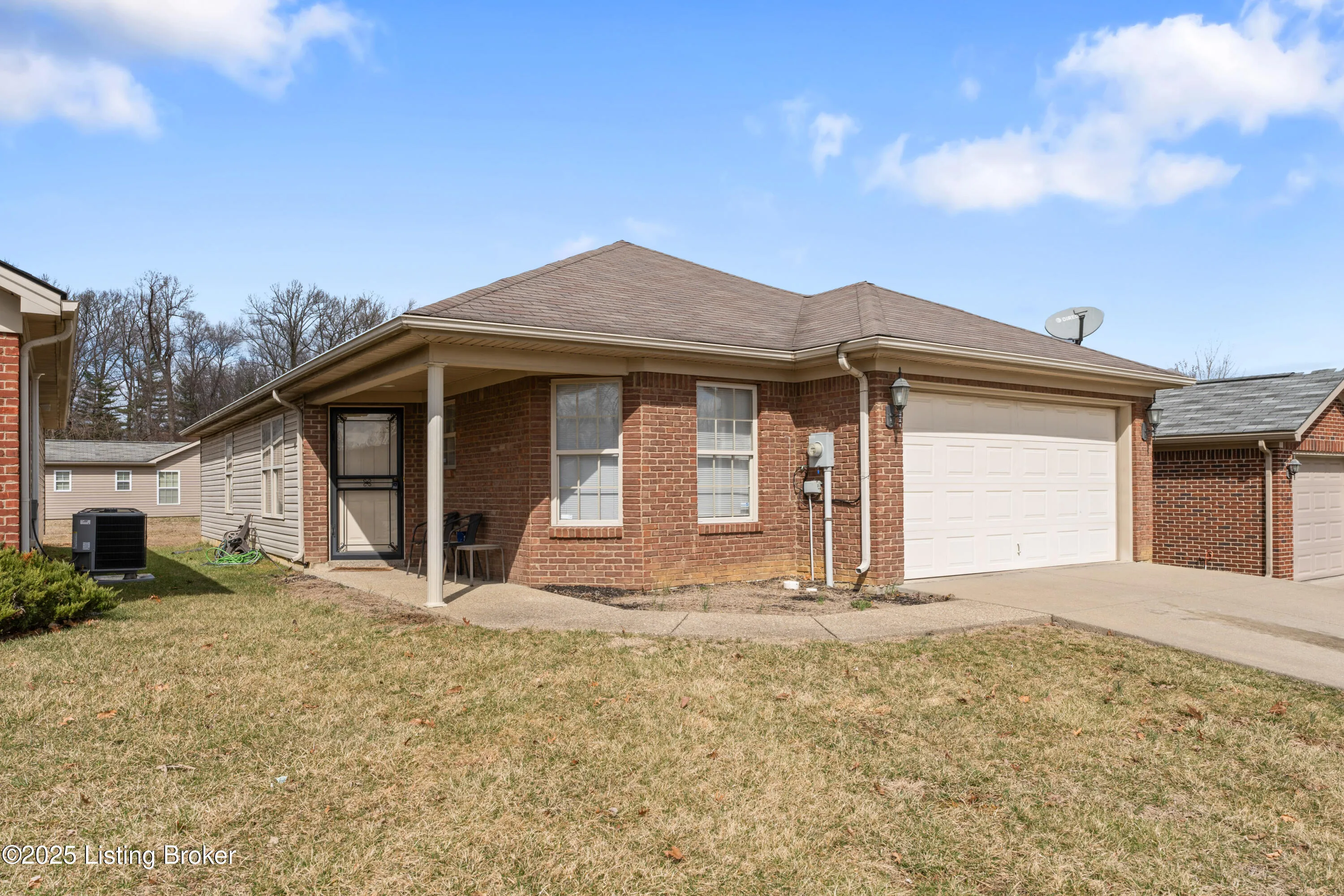 Jeffersonville, Indiana 47130, United States, 3 Bedrooms Bedrooms, ,2 BathroomsBathrooms,Residential,Active,86320