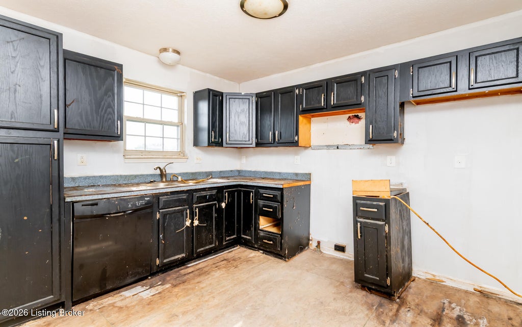 Photo of 230 Joshua Ct, Shepherdsville, KY 40165 (MLS # 1724787)