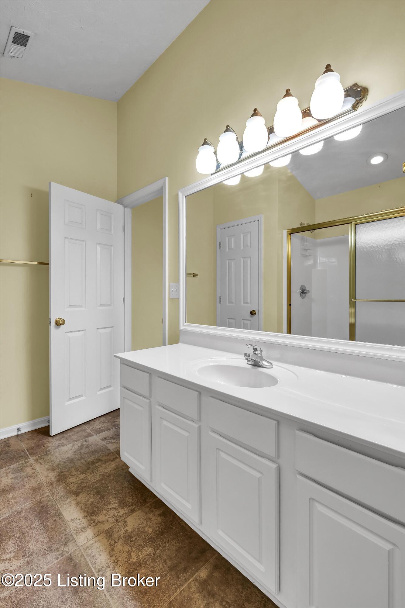 8405 Adams Run Rd, Louisville, Kentucky image 22