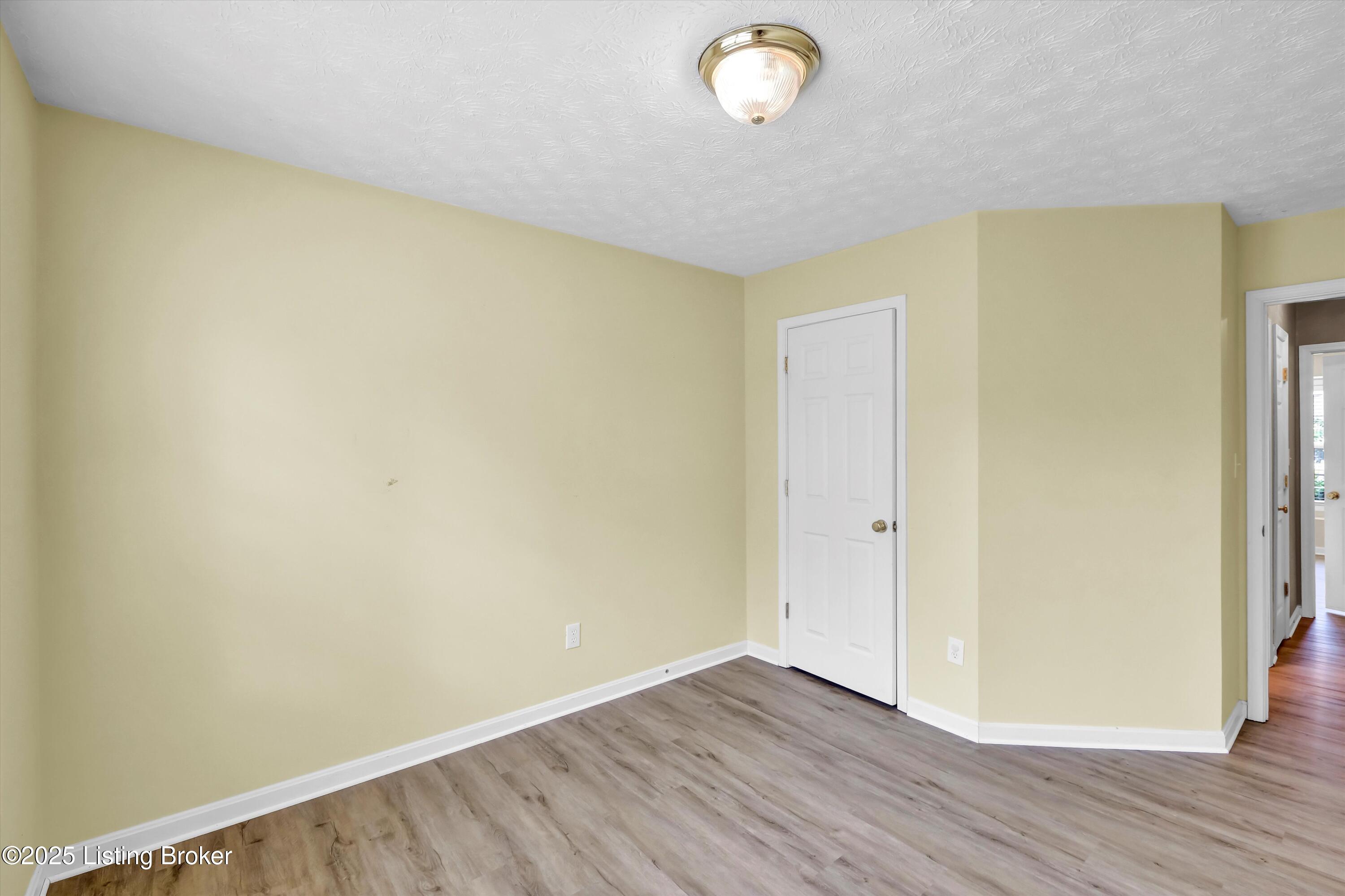8405 Adams Run Rd, Louisville, Kentucky image 25