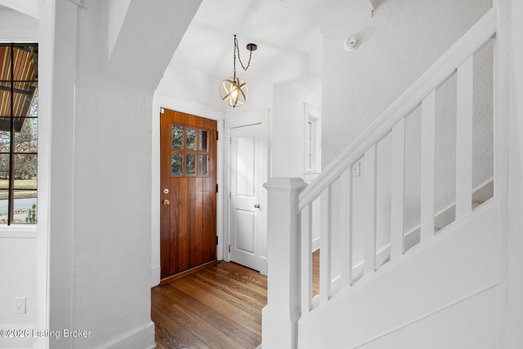 Photo of 2313 Carolina Ave, Louisville, KY 40205 (MLS # 1708023)