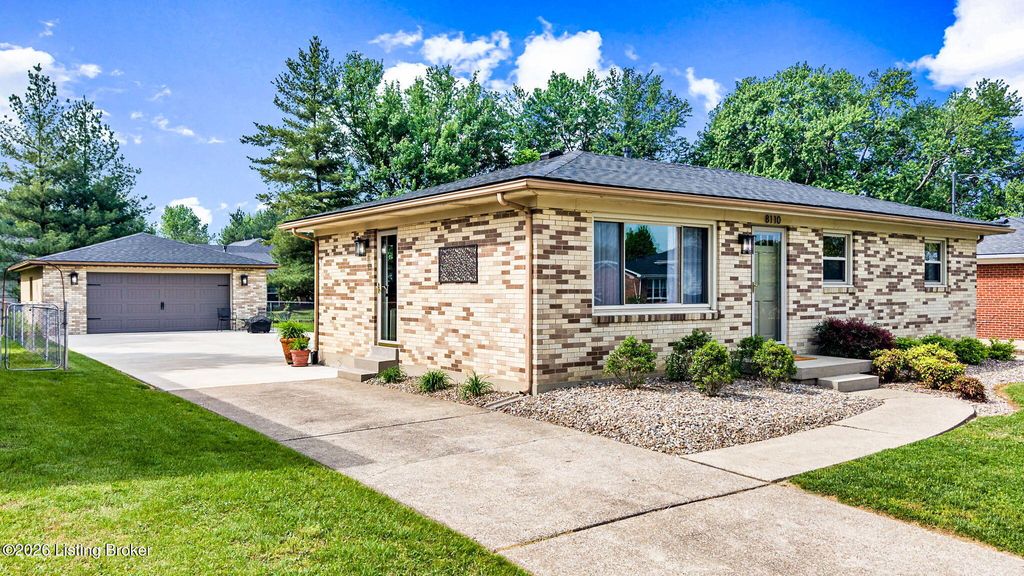 Photo of 8110 Florist Rd, Louisville, KY 40228 (MLS # 1715571)