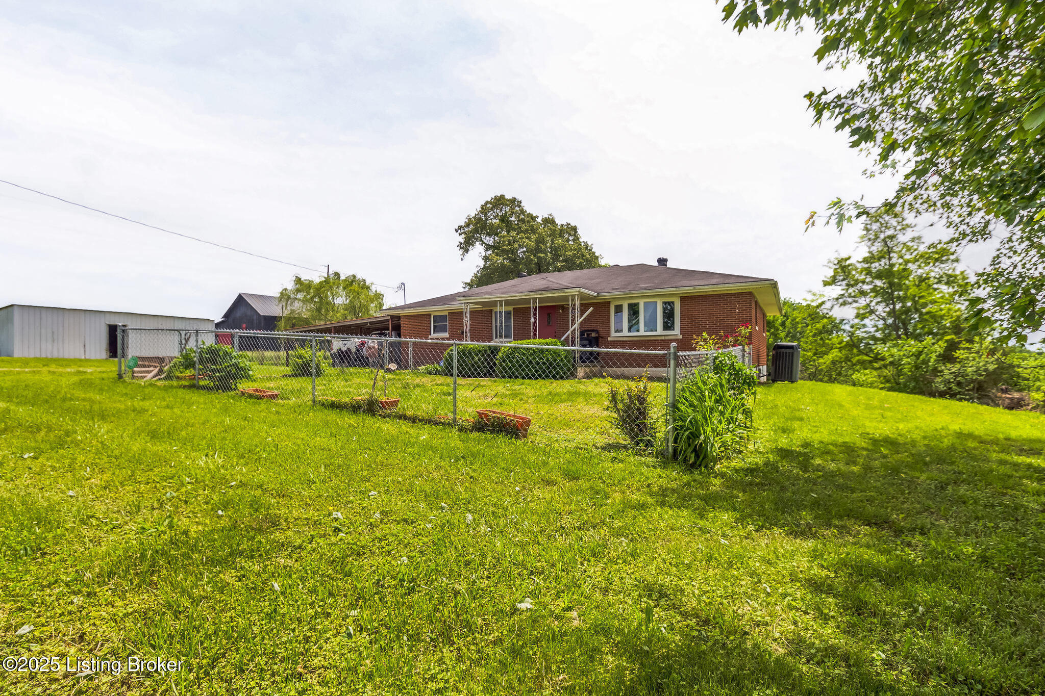 2827 Highway 934, Somerset, Pennsylvania image 2
