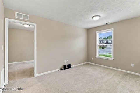 Tiny photo for 127 Eagles Crest Ct, Mt Washington, KY 40047 (MLS # 1730264)