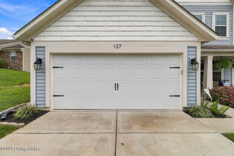 Tiny photo for 127 Eagles Crest Ct, Mt Washington, KY 40047 (MLS # 1730264)