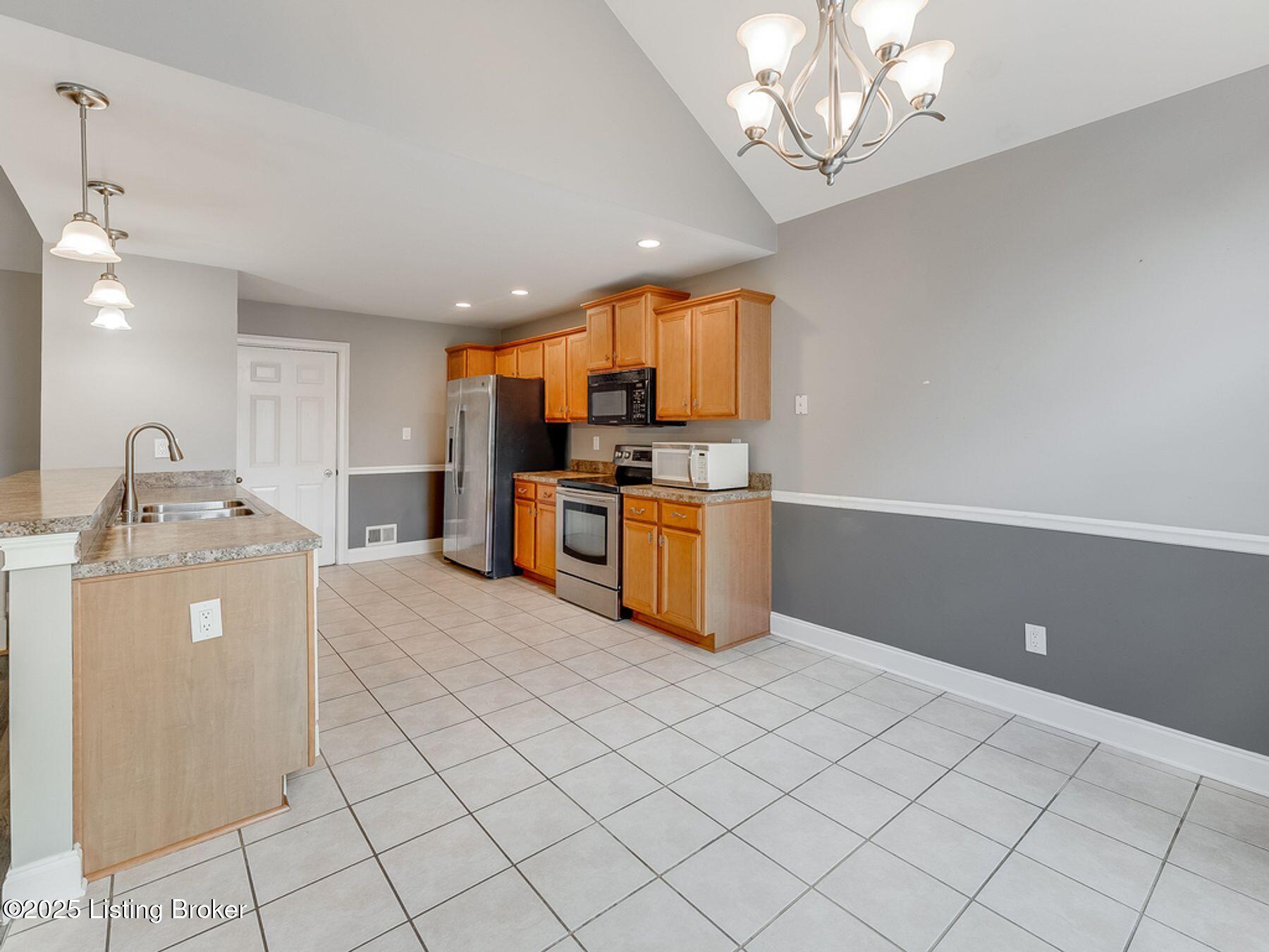 14409 W Estate Ridge Blvd, Louisville, Pennsylvania image 23