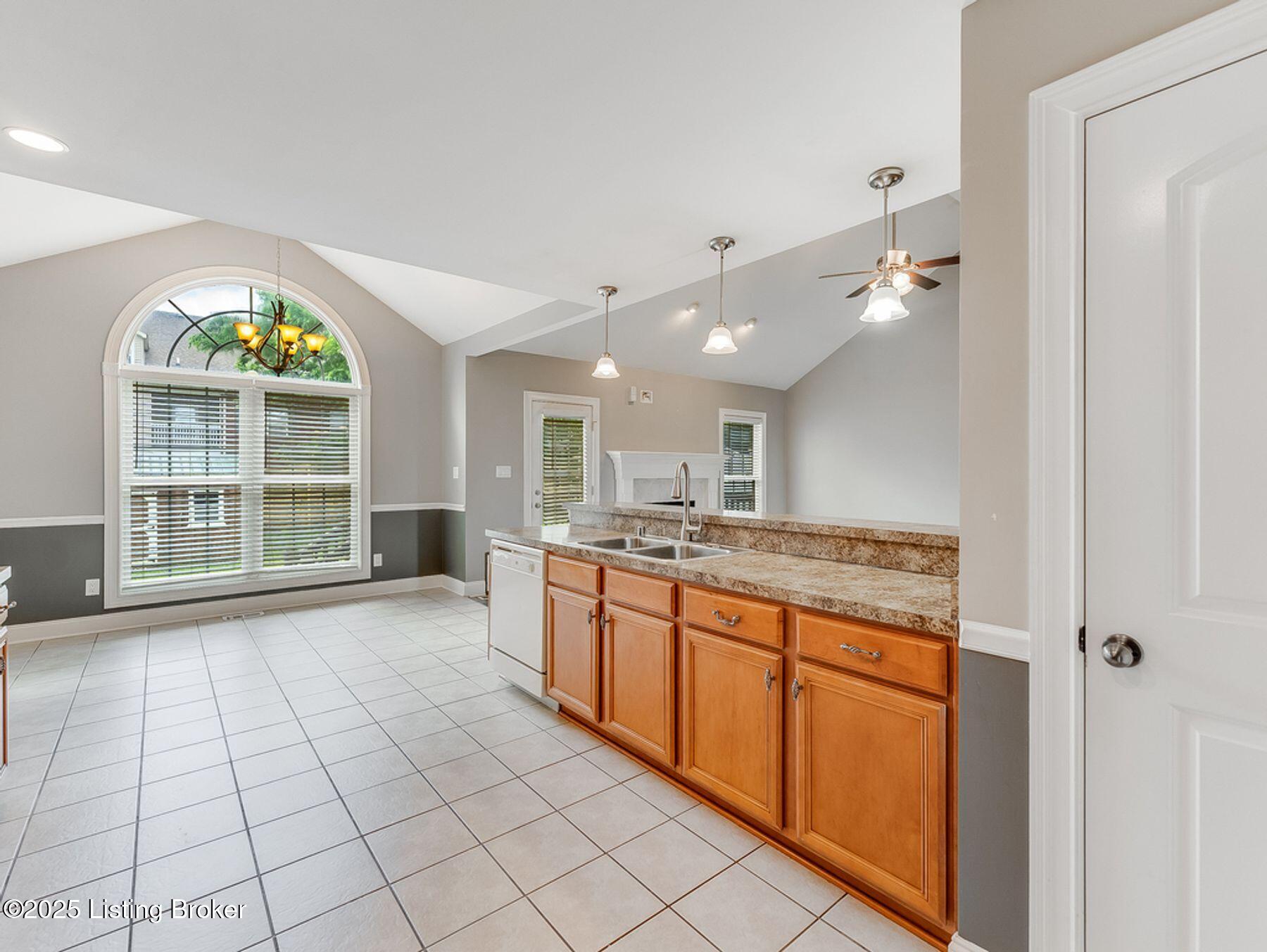 14409 W Estate Ridge Blvd, Louisville, Pennsylvania image 25