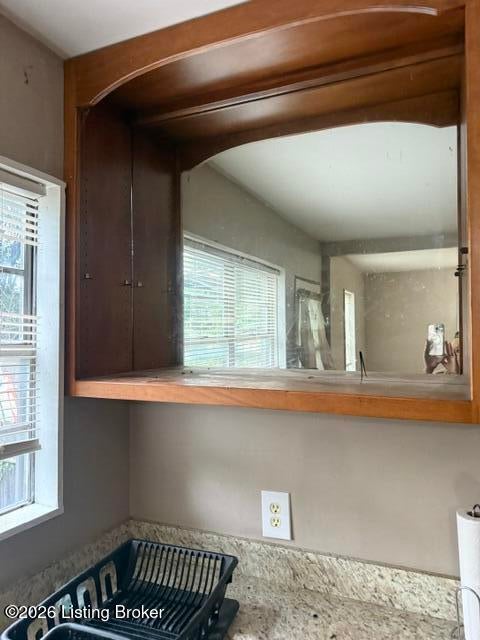 Photo of 946 Vine St, Louisville, KY 40204 (MLS # 1730188)