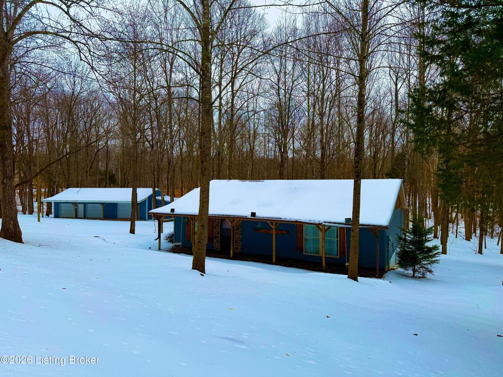 Photo of 409 Woodhaven Ln, Leitchfield, KY 42754 (MLS # 1708321)