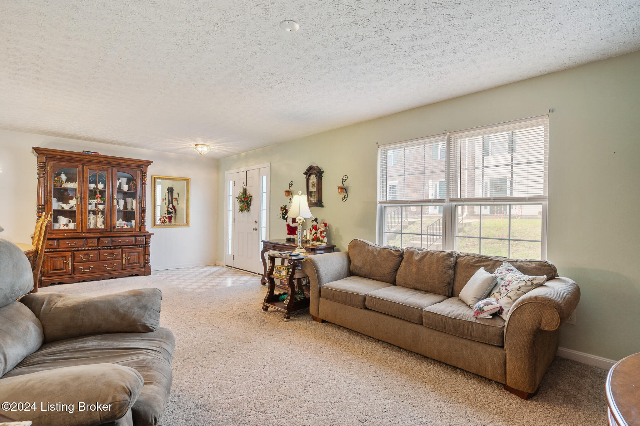 7902 Misty Green Way, Louisville, Kentucky image 8