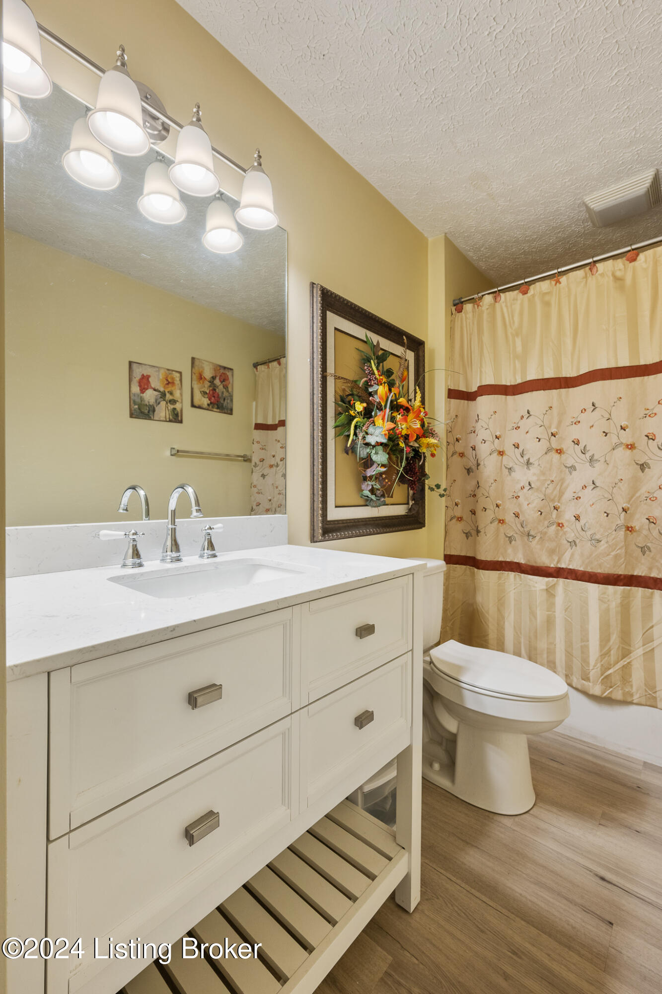 7902 Misty Green Way, Louisville, Kentucky image 21