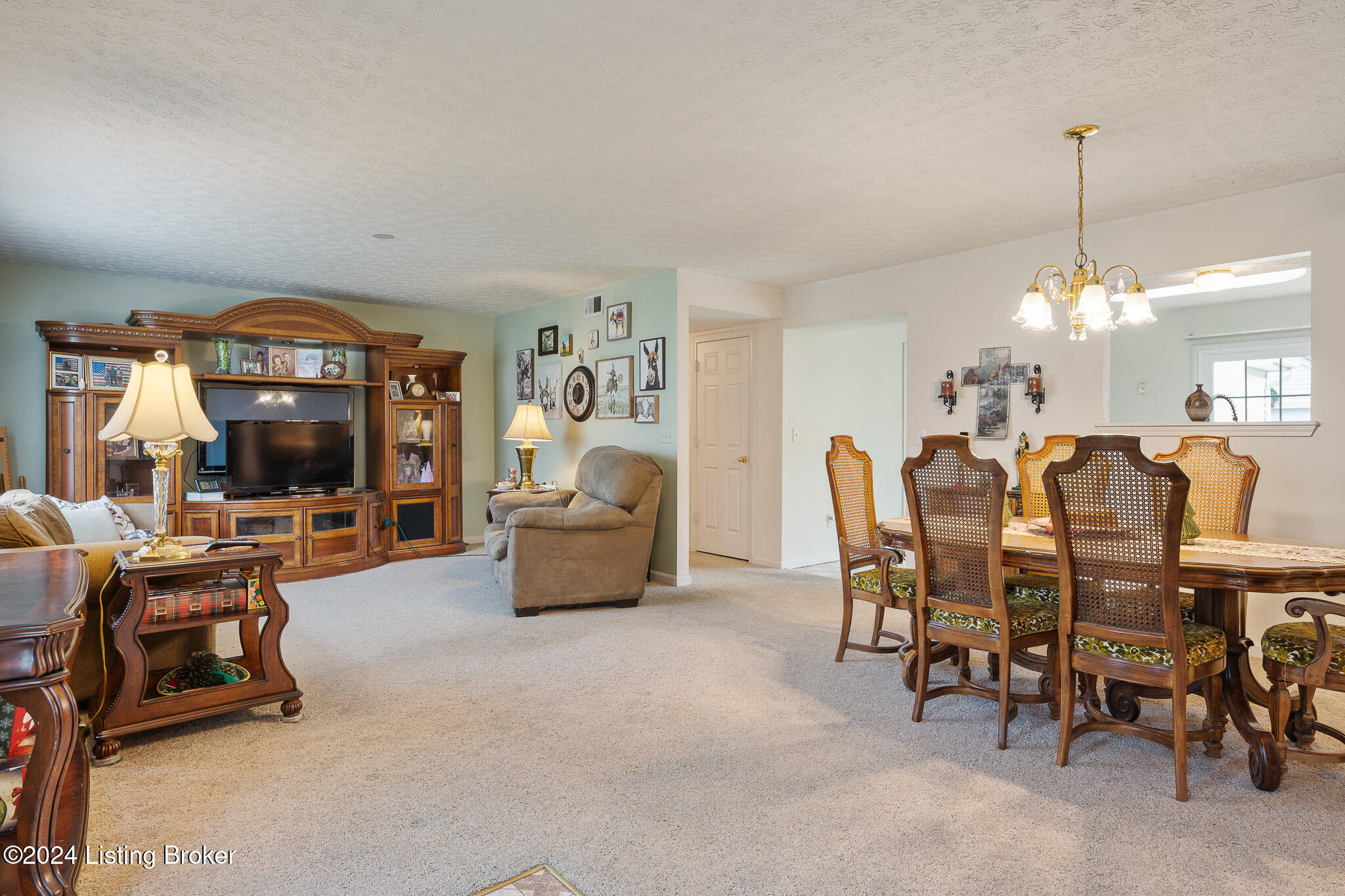 7902 Misty Green Way, Louisville, Kentucky image 5