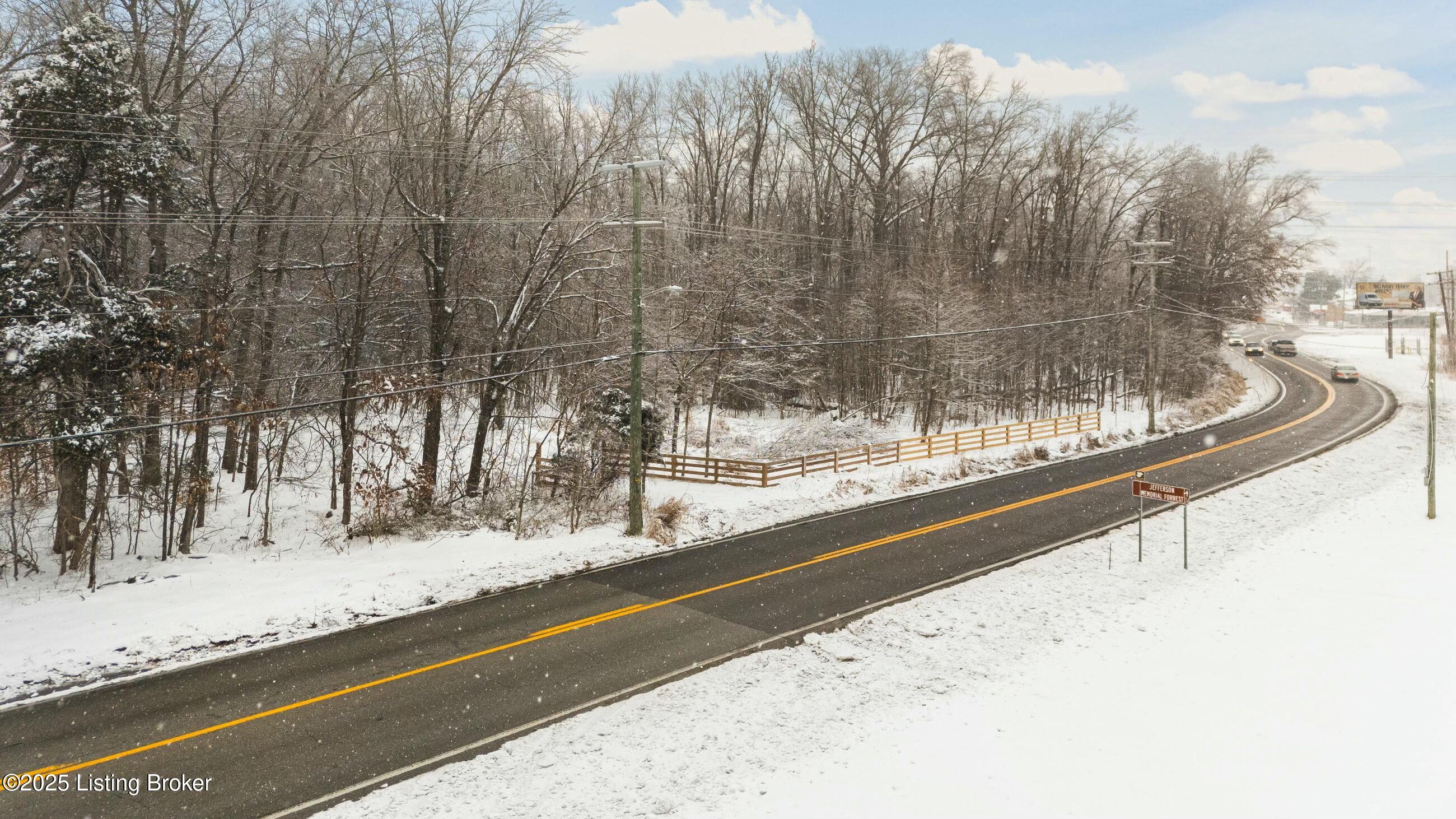8130 3rd Street Rd, Fairdale, Kentucky image 8