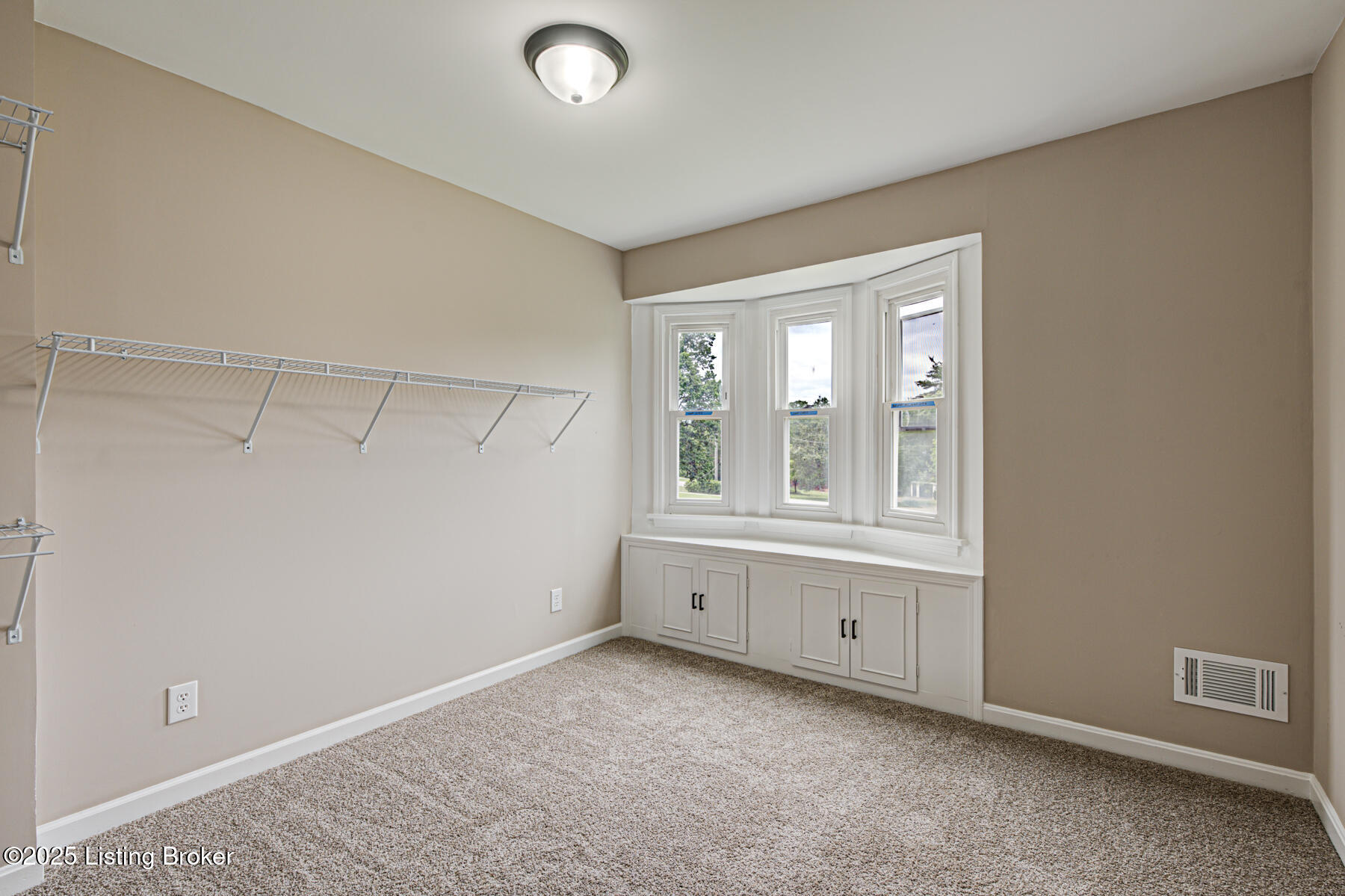 6509 Shelburn Dr, Crestwood, Kentucky image 31
