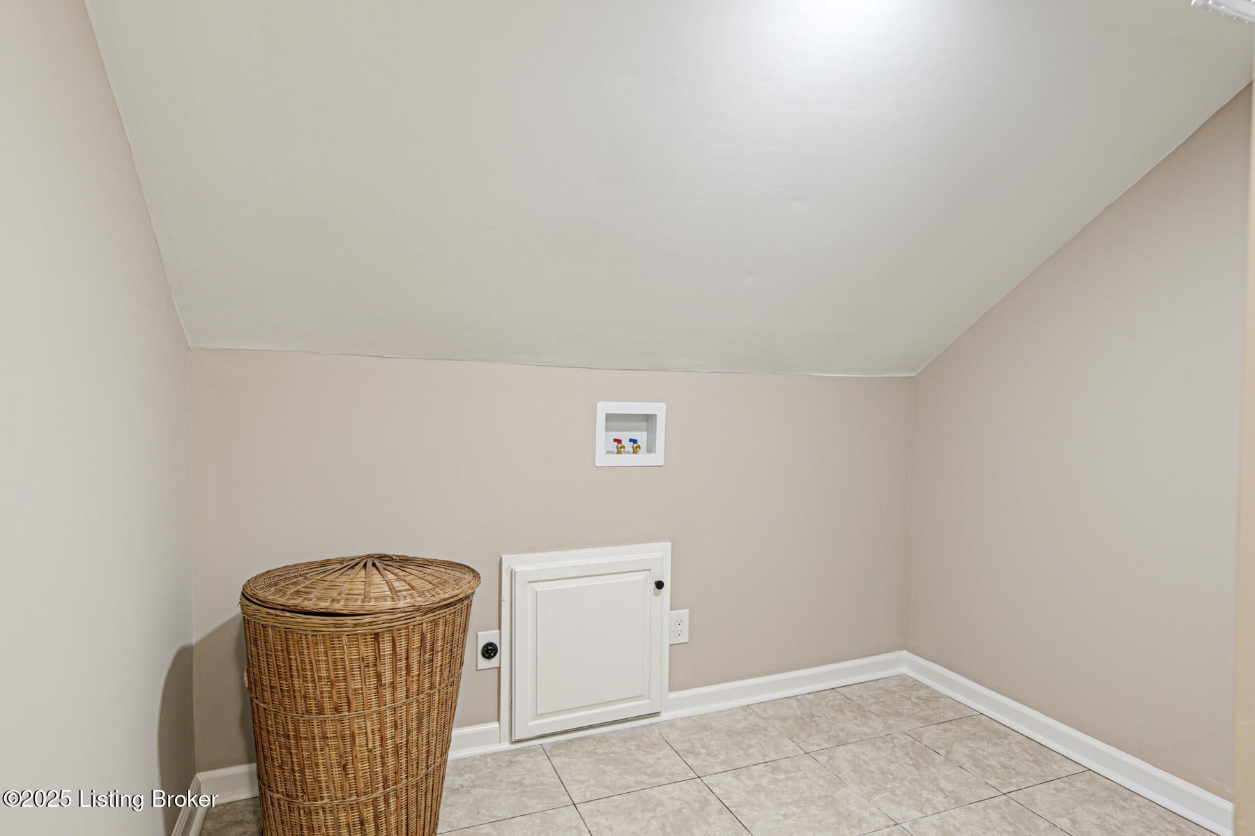 6509 Shelburn Dr, Crestwood, Kentucky image 37
