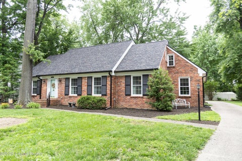 Homes For Sale - 10300 Falling Tree Way<br/> Louisville, KY 40223