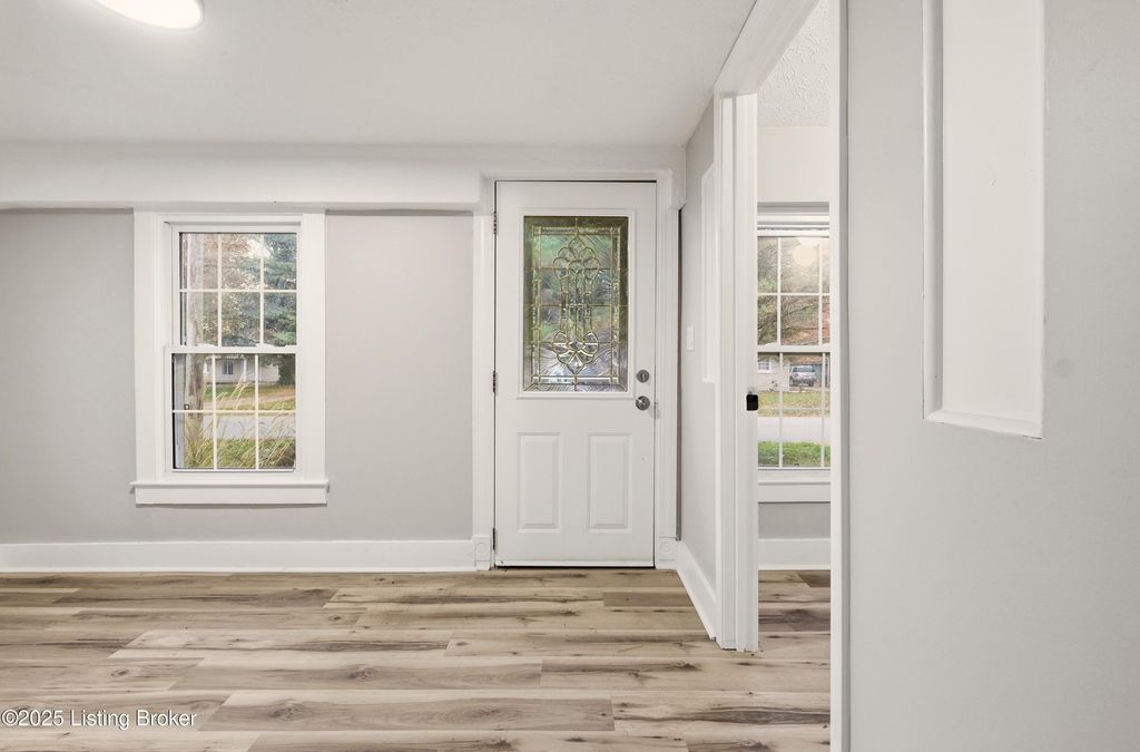 Photo of 7173 Beechland Ave, Louisville, KY 40258 (MLS # 1704230)