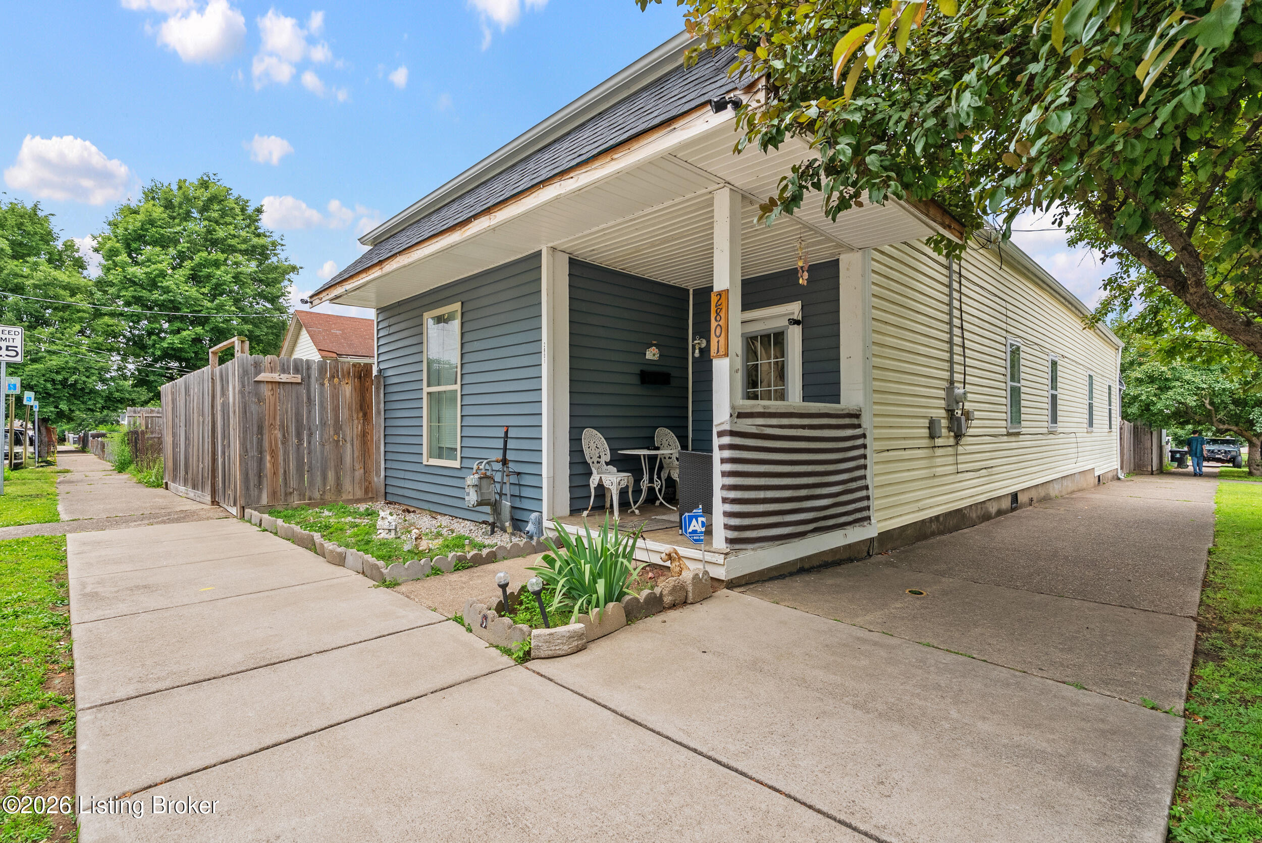 2801 Griffiths Ave