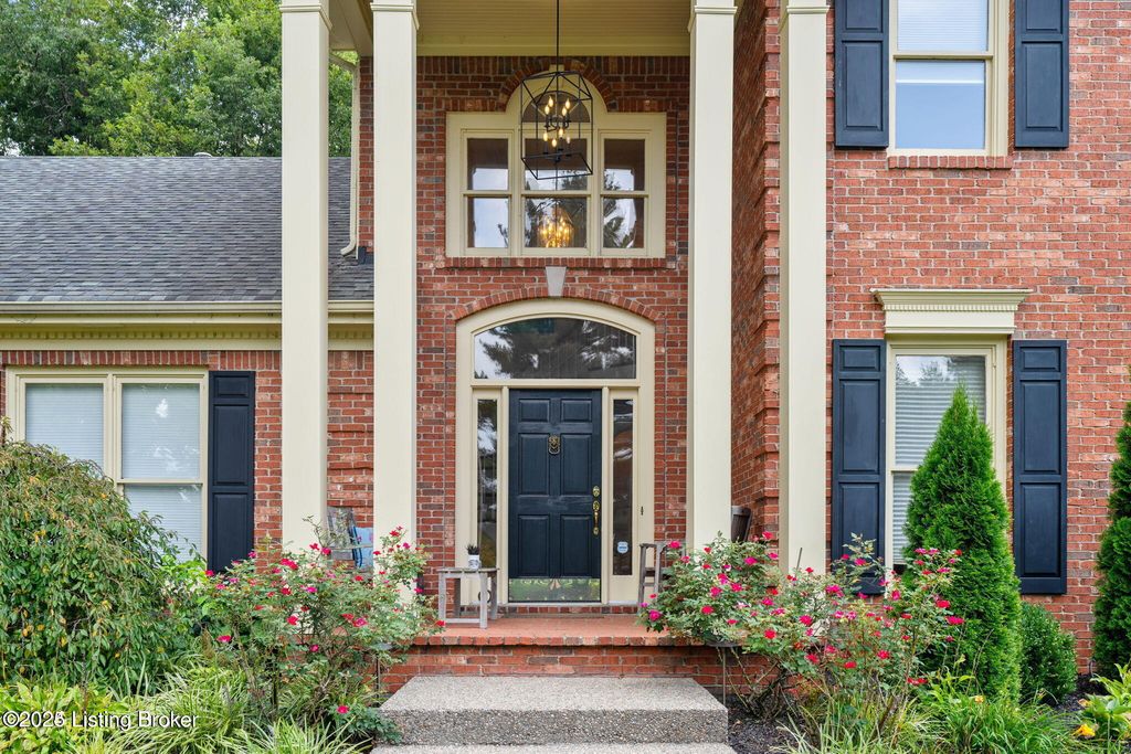 Photo of 2903 Windward Ct, Prospect, KY 40059 (MLS # 1702752)