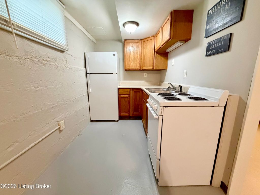 Photo of 2032 Culbertson Ave #6, New Albany, IN 47150 (MLS # 1718470)
