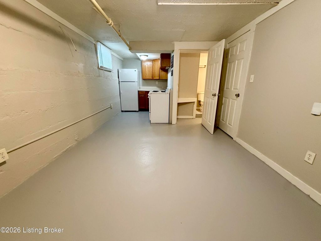 Photo of 2032 Culbertson Ave #6, New Albany, IN 47150 (MLS # 1718470)