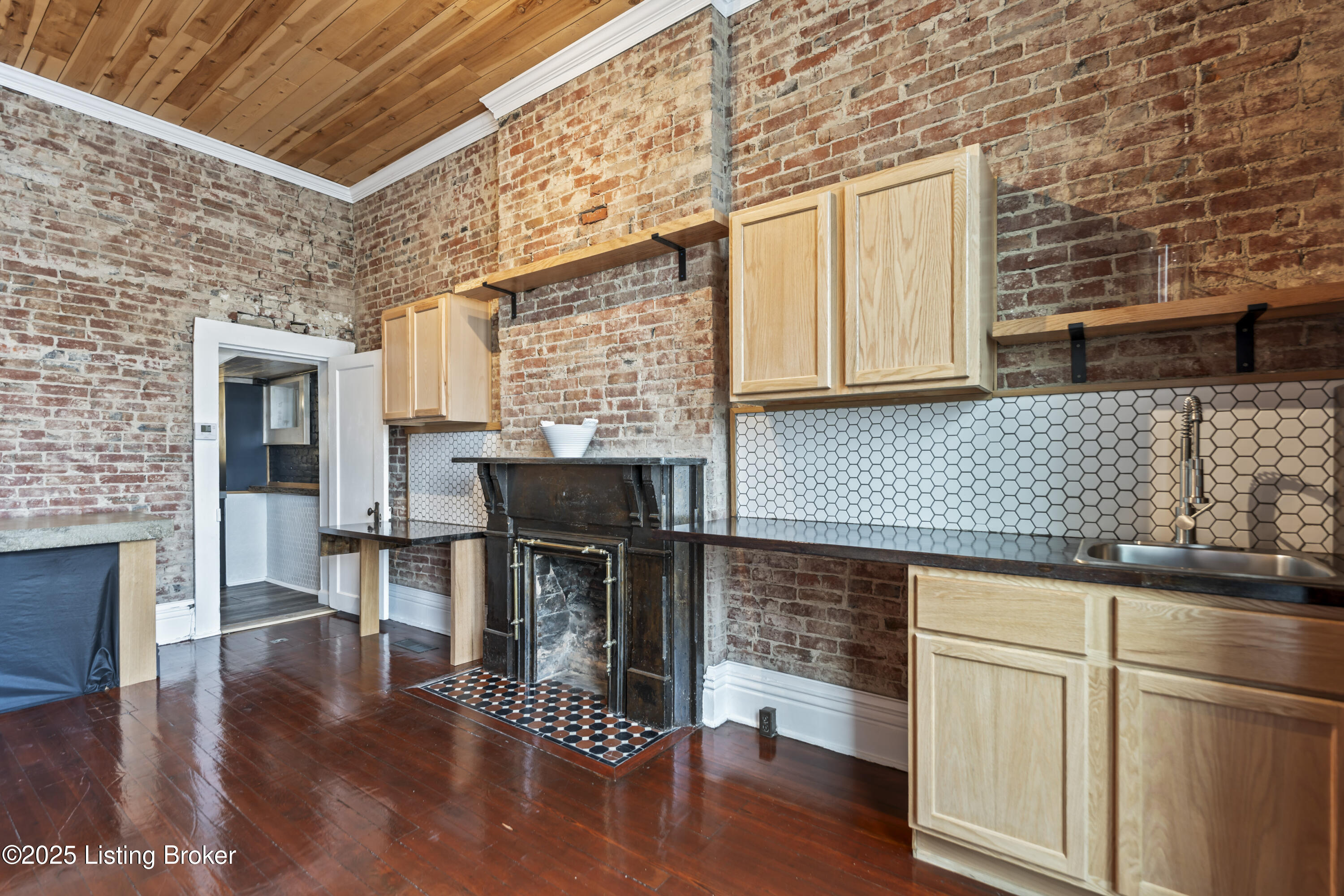 902 E Jefferson St, Louisville, Pennsylvania image 37