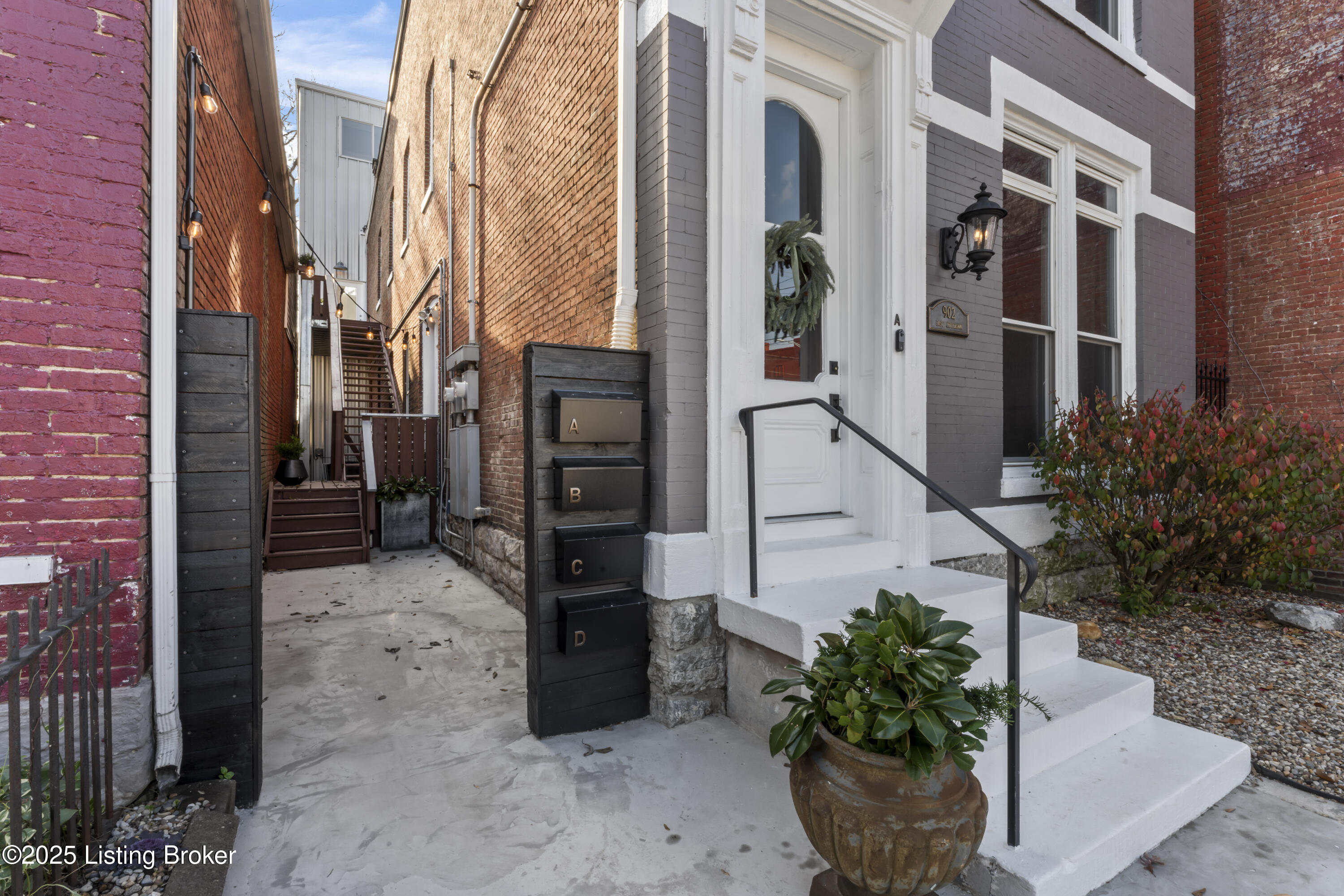 902 E Jefferson St, Louisville, Pennsylvania image 12