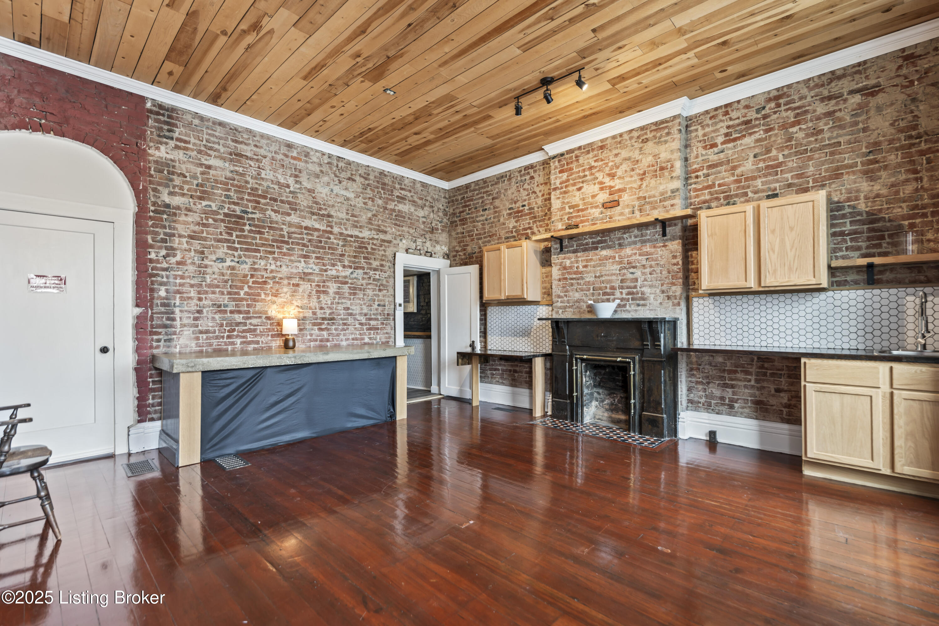 902 E Jefferson St, Louisville, Pennsylvania image 33