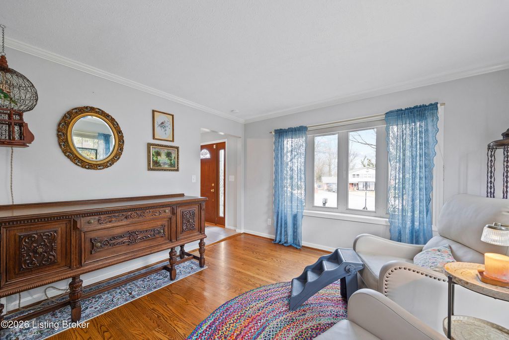 Photo of 10204 Hearthstone Ct, Louisville, KY 40272 (MLS # 1710459)