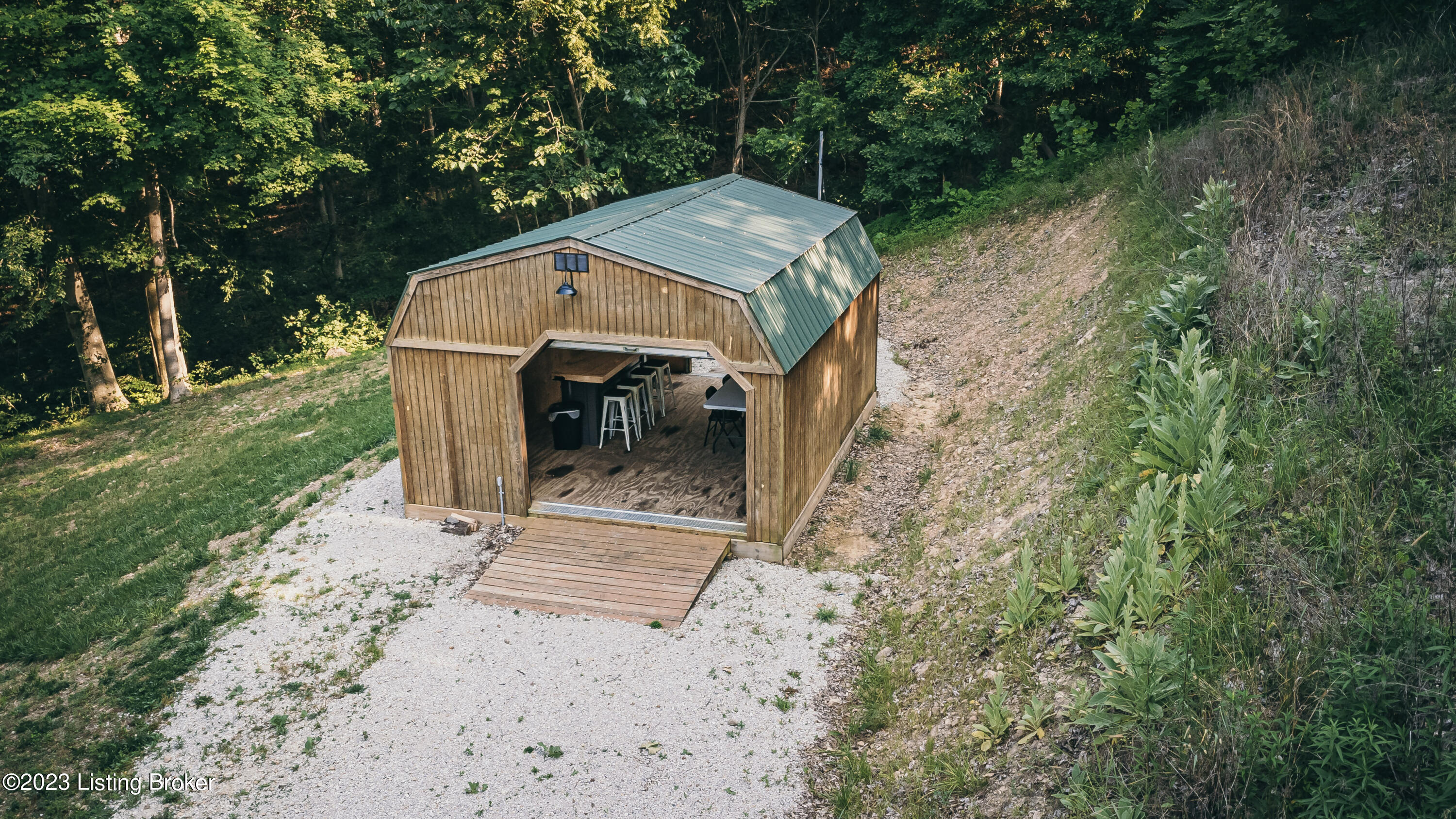 438 Whippoorwill Cove Ln, Westview, Pennsylvania image 33