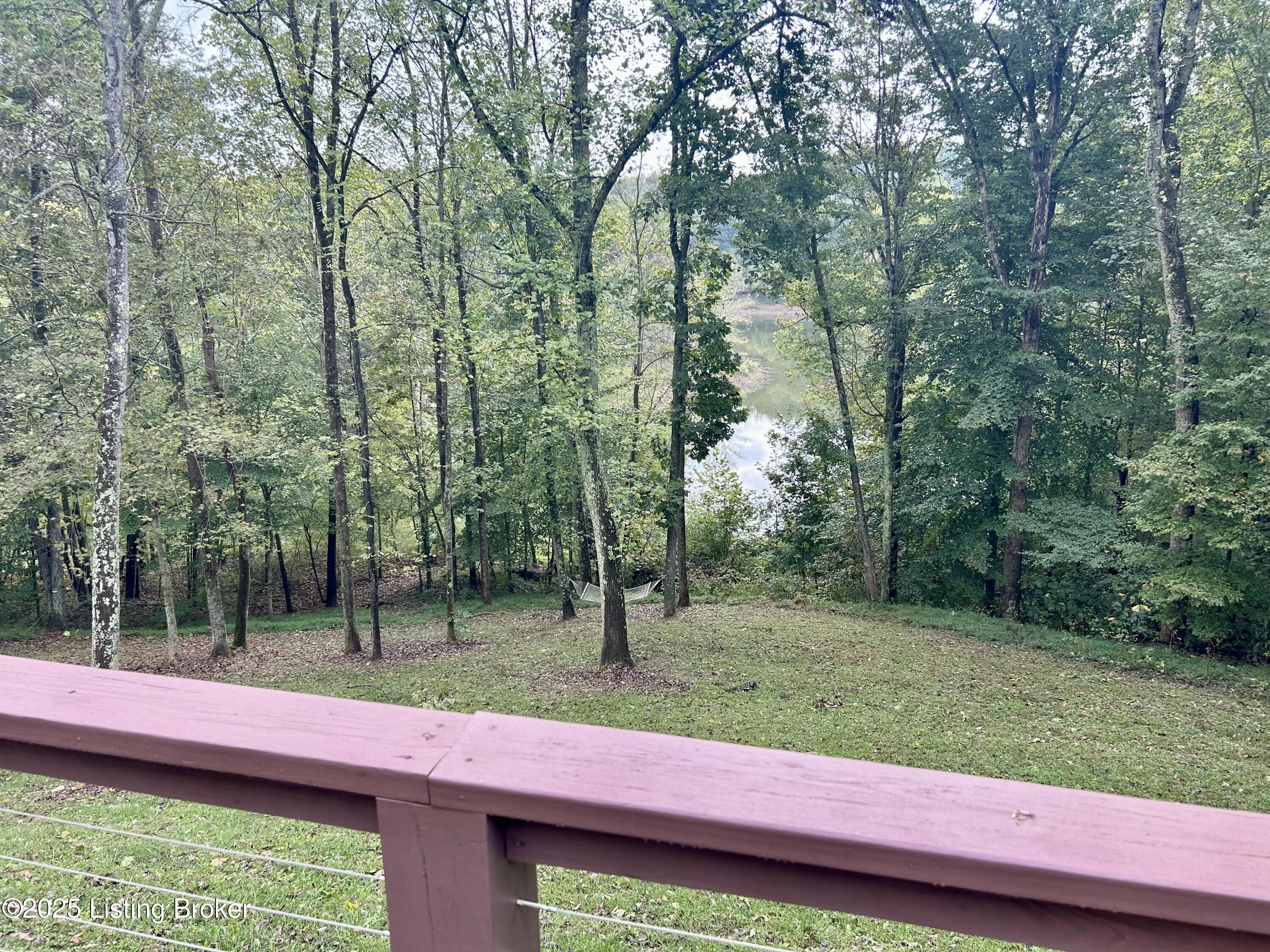 438 Whippoorwill Cove Ln, Westview, Pennsylvania image 28