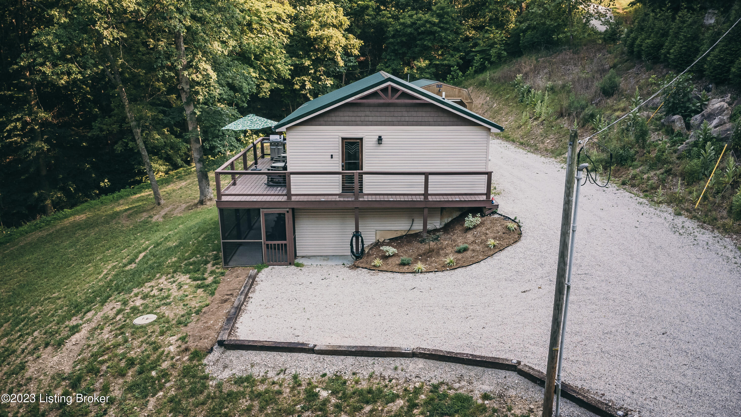 438 Whippoorwill Cove Ln, Westview, Pennsylvania image 40