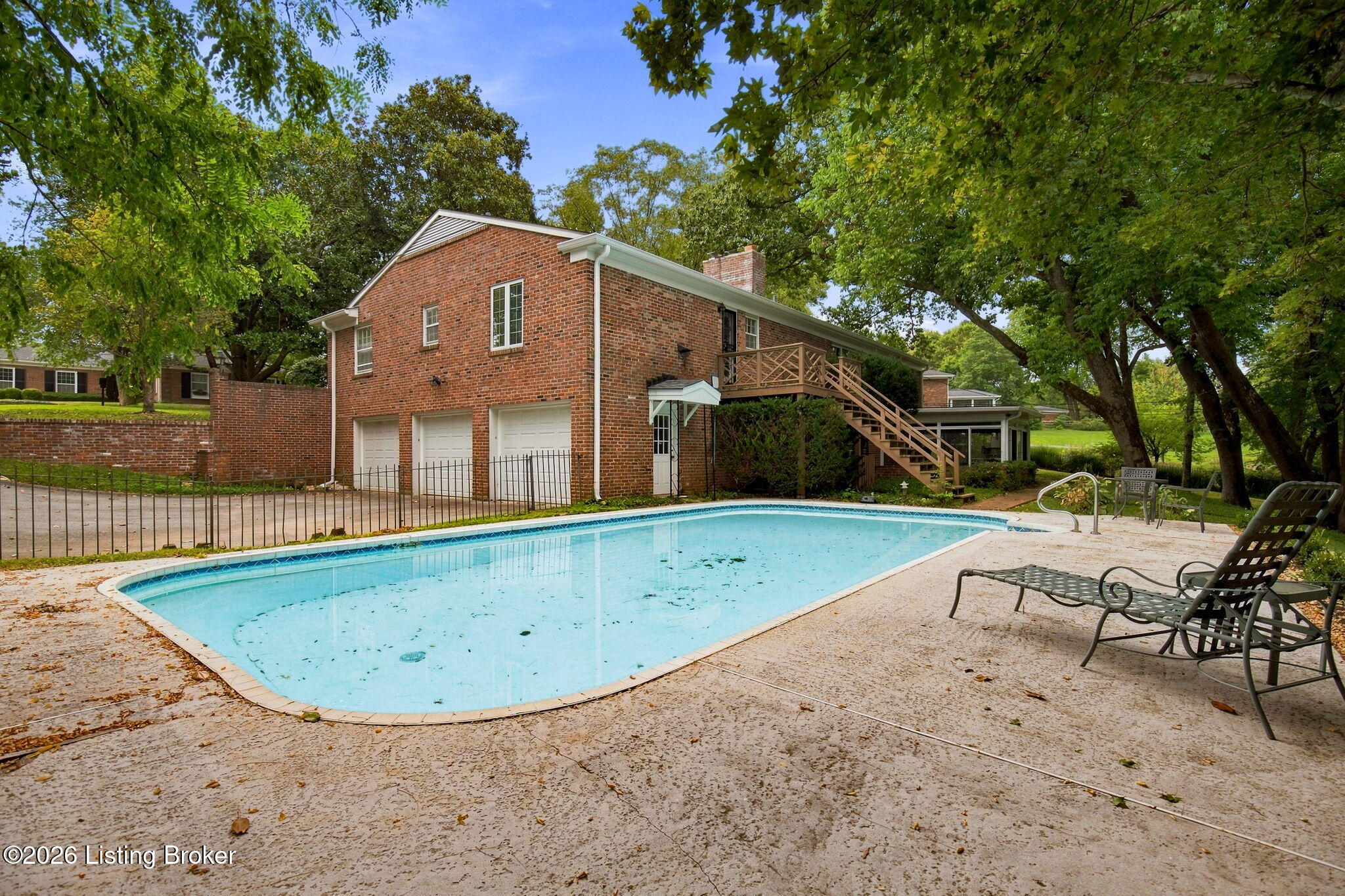 5204 Tomahawk Rd