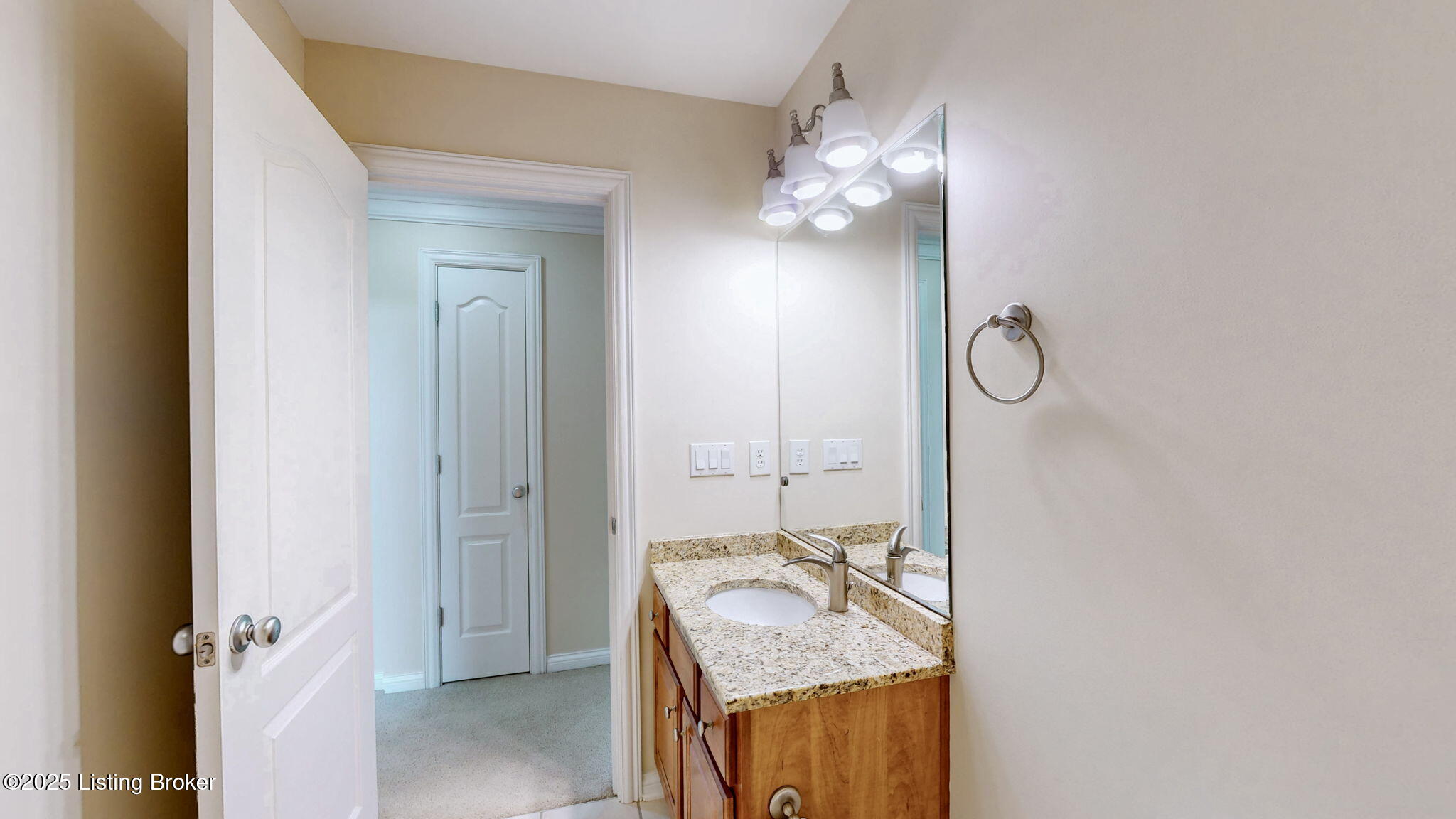 6306 Saskatchewan Dr, Louisville, Kentucky image 33